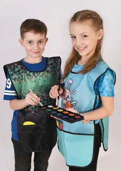 Zásterka na výtvarnú výchovu pončo Pixel Quest